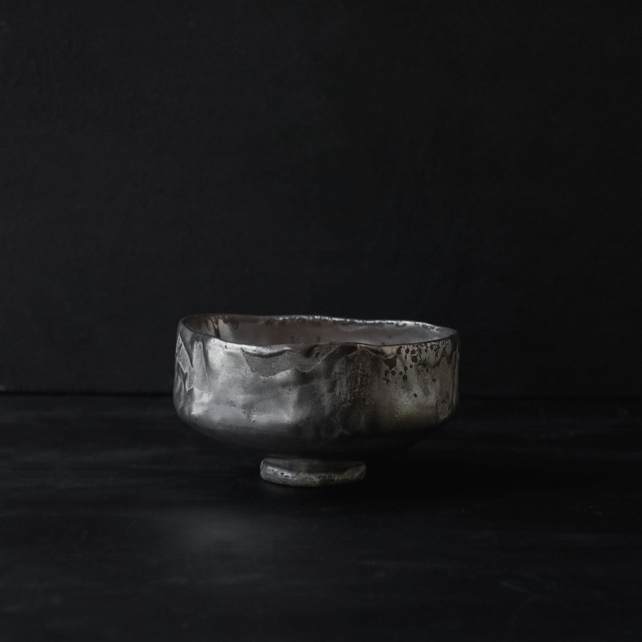 池田優子 銀・白金彩茶碗 中