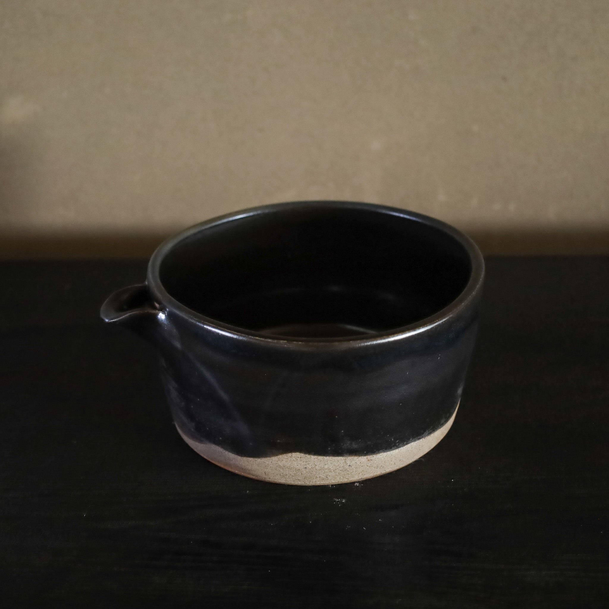 ●26-TY-35 黒唐津 片口鉢