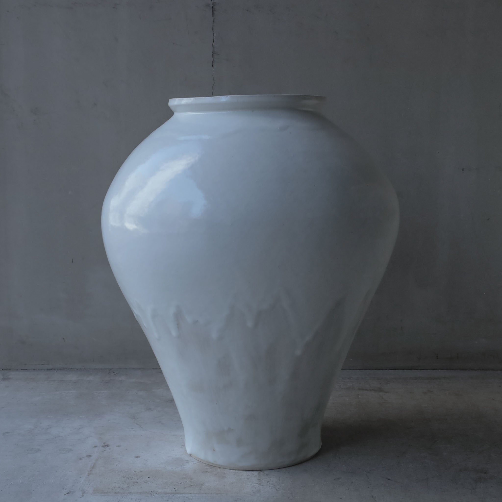 26-OM-60 Sugarcane Ash Standing Tsubo / Jar Large