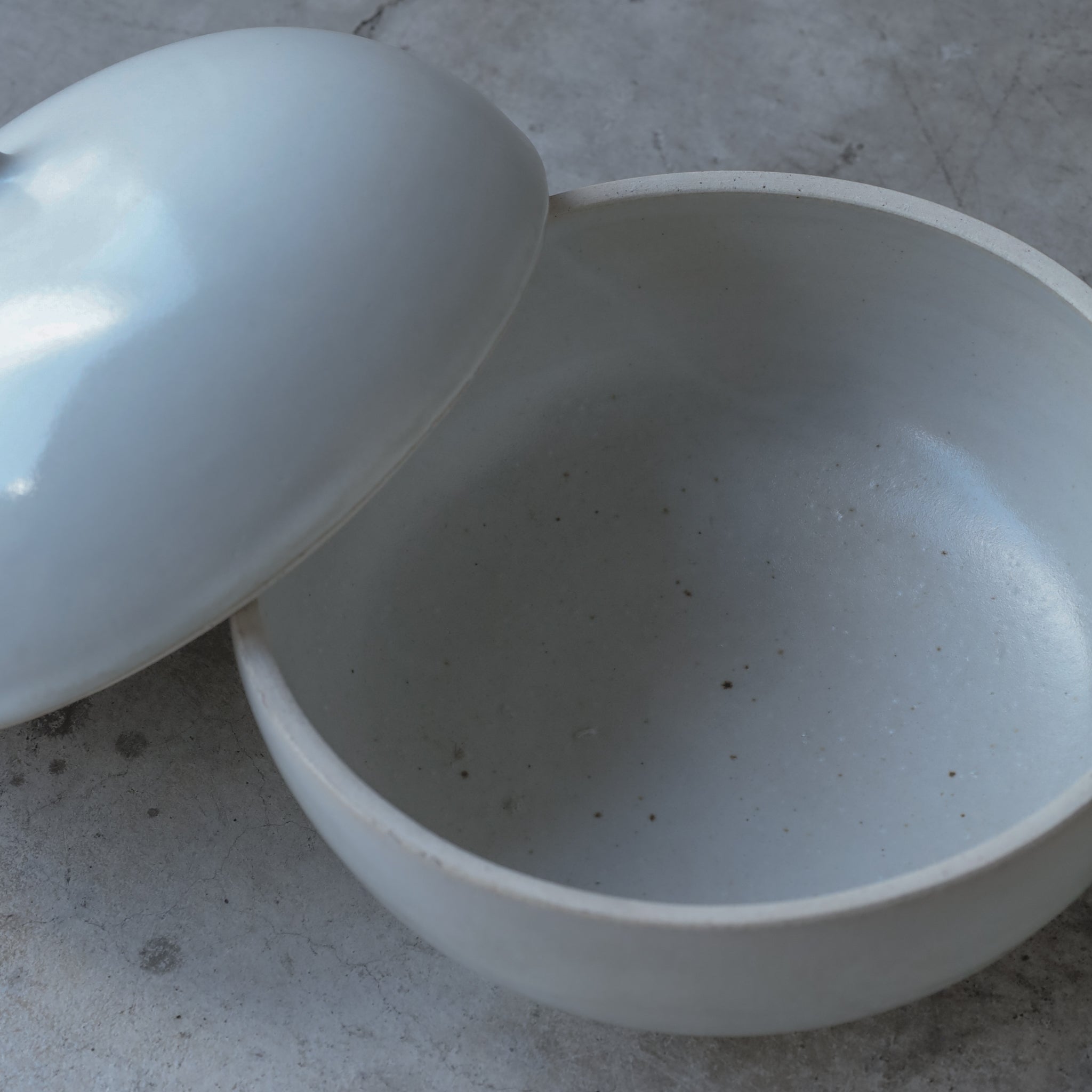 26-OM-53 Futamono (Lidded Container) Large