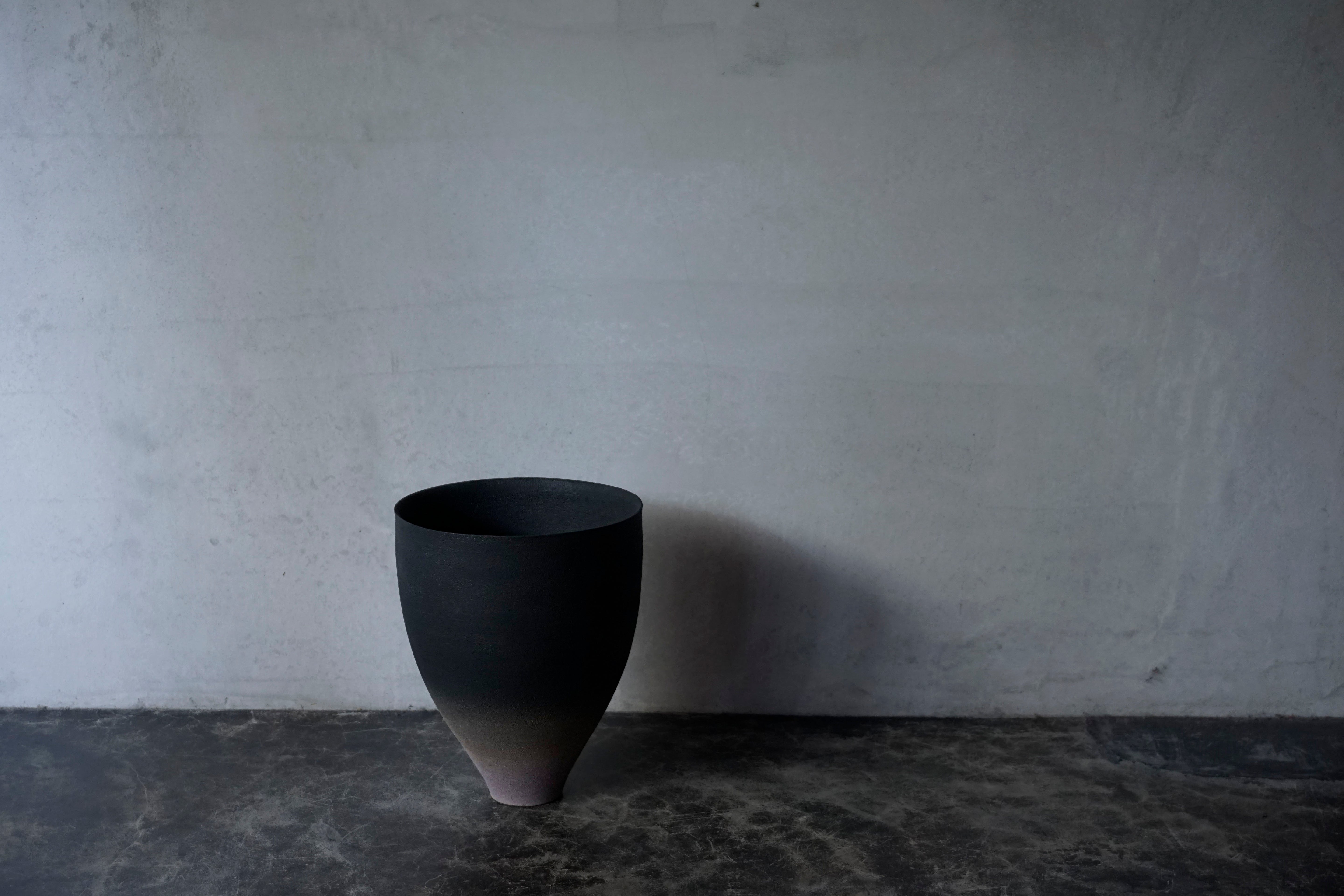 ●25-YA-152 Vase