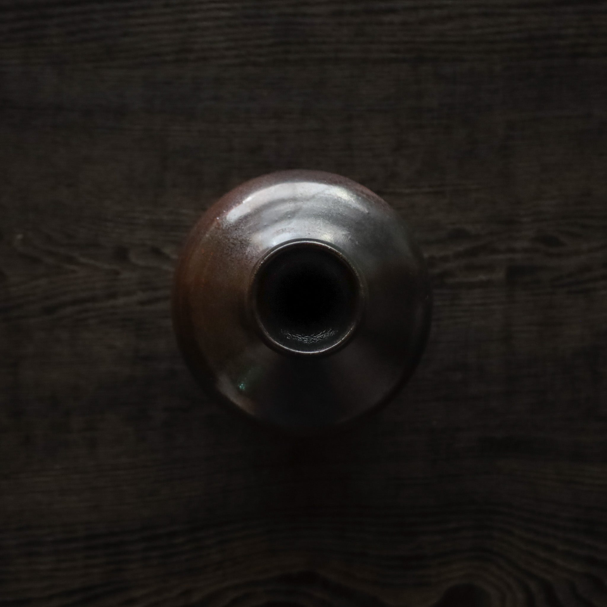 ●26-TY-68 Black Karatsu sake bottle
