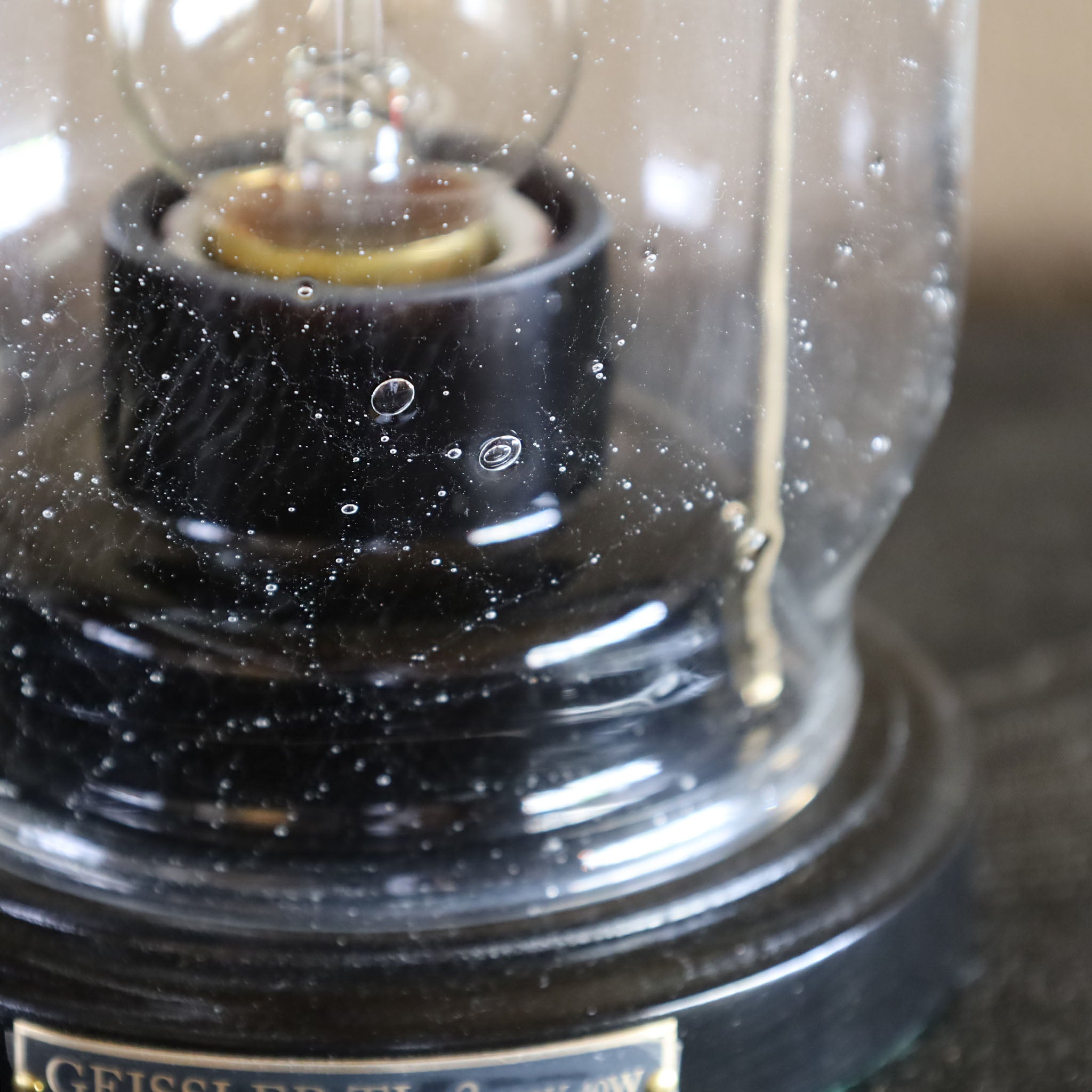 ●26-TT-ot25 GEISSLER Table Lamp218