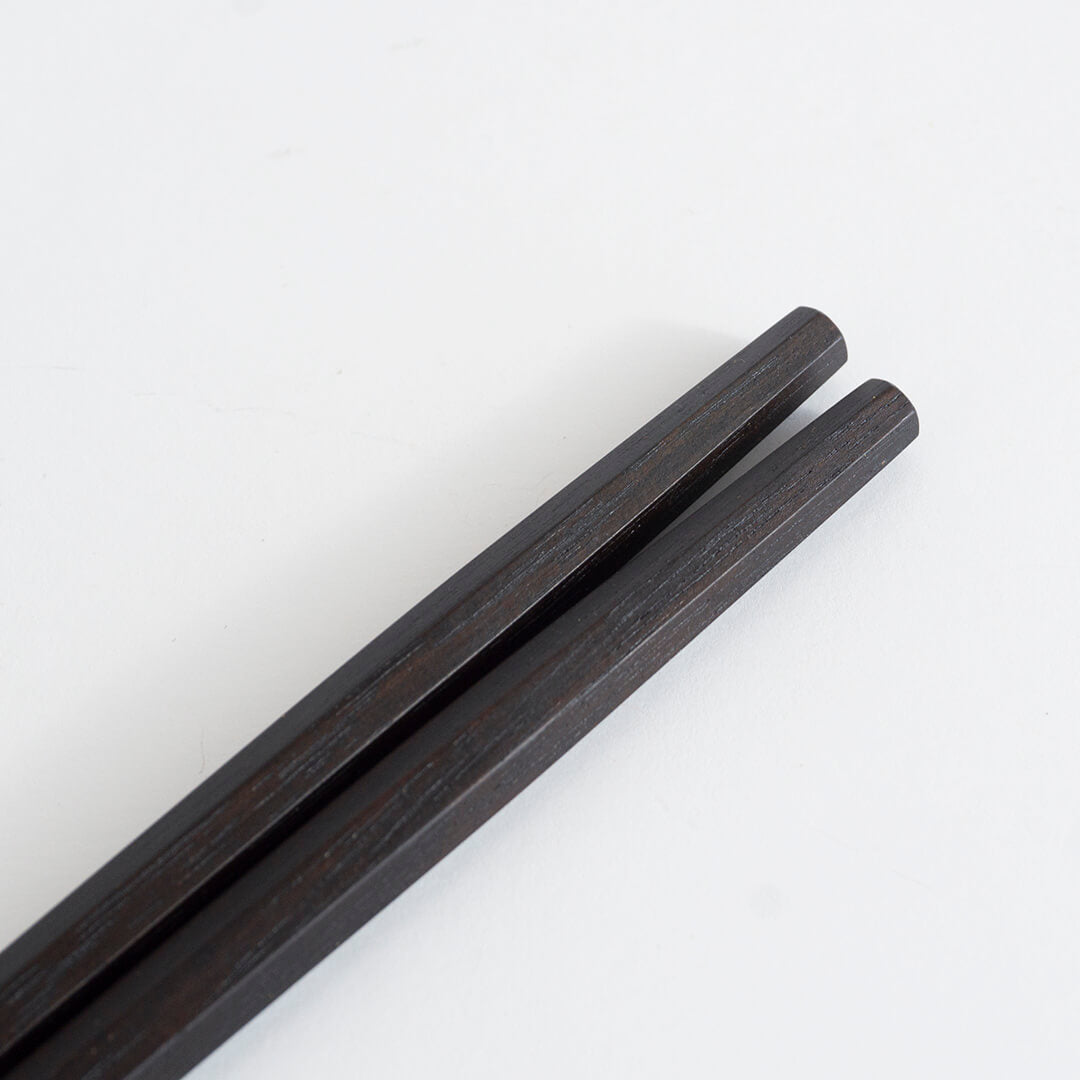 Daikokuya - Rikyu Ebony Chopsticks (Heptagon, Short)