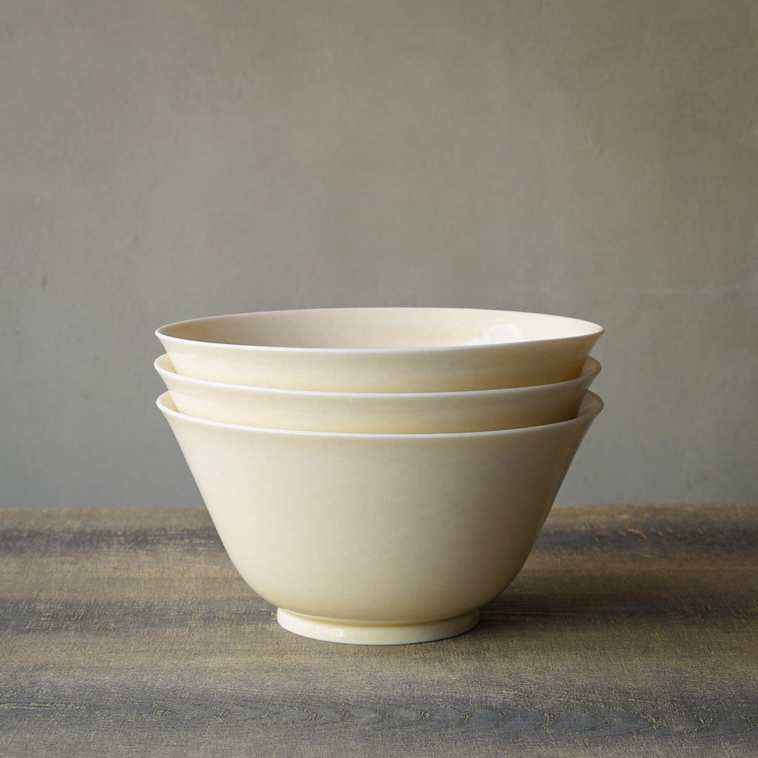 Yuichi Murakami Celadon Medium Bowl "Makai" (Light Beige)
