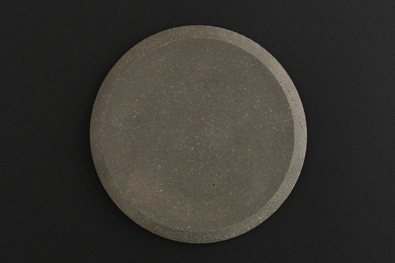 矢野直人 黒釉皿 16cm